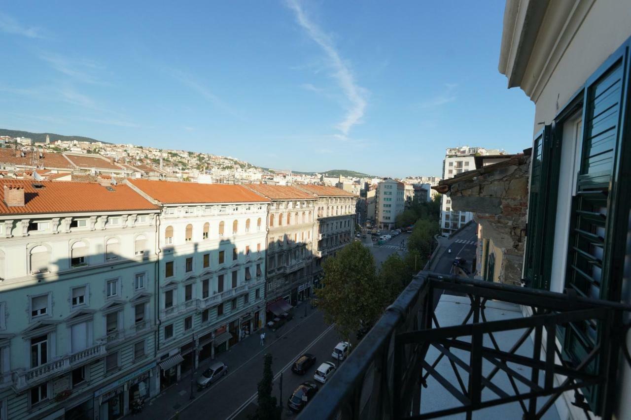Garibaldino Rooms Триест Экстерьер фото